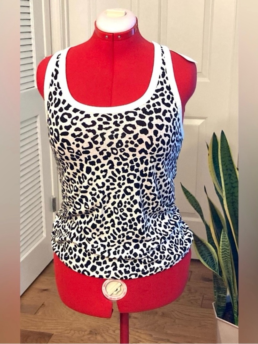 Jenni Intimates Women’s Top Tank animal print Size large
